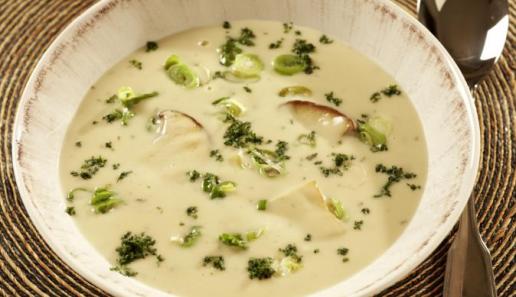 Feine Champignoncreme Suppe mit Steinpilzen Feine Champignoncreme Suppe mit Steinpilzen