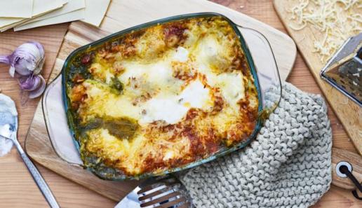 Lasagne mit Grünkohl und Thüringer Bratwurst Lasagne mit Grünkohl und Thüringer Bratwurst
