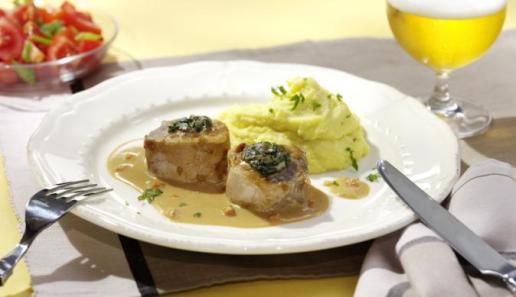 Gefüllte Schweinefilettaler Gefüllte Schweinefilettaler