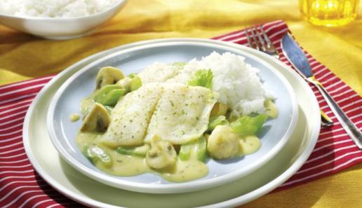 Gedünsteter Pangasius mit Champignons Gedünsteter Pangasius mit Champignons