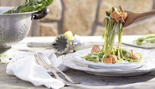 MAGGI fix & frisch Bandnudeln mit Lachs MAGGI fix & frisch Bandnudeln mit Lachs