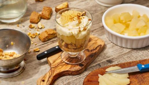 Birnen-Cantuccini-Trifle mit Vanille-Sahne Birnen-Cantuccini-Trifle mit Vanille-Sahne