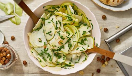 Kohlrabi-Apfel-Salat Kohlrabi-Apfel-Salat