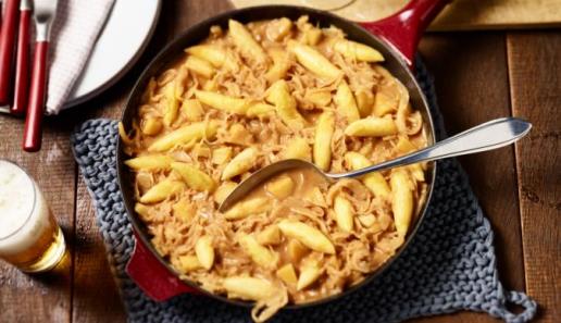 Apfelrahmkraut mit Schupfnudeln Apfelrahmkraut mit Schupfnudeln