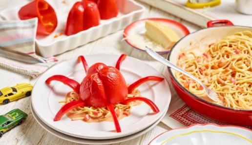 Paprika-Krake mit Nudelfüllung Paprika-Krake mit Nudelfüllung