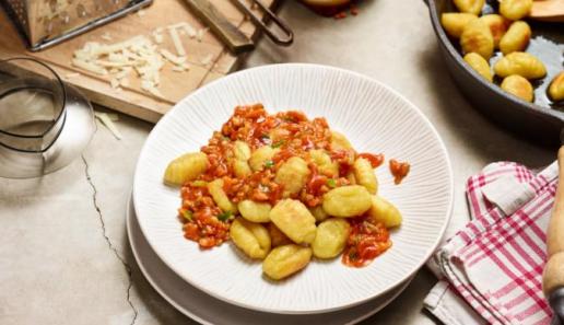Rote Linsen-Bolognese aus dem Thermomix Rote Linsen-Bolognese aus dem Thermomix